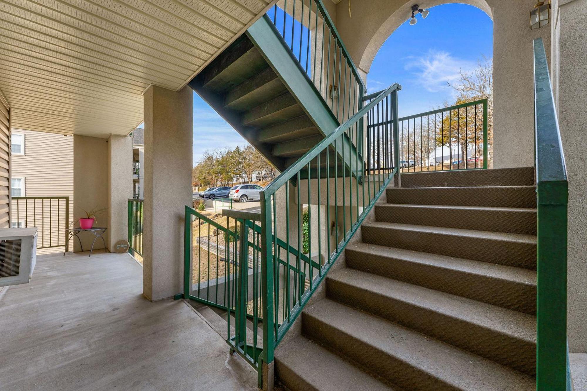 Cozy Top Floor 2Br Condo With View And Amenities!! Branson Exterior photo